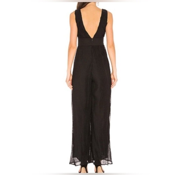 Revolve Superdown Winona Deep V Neck Wide Leg Chiffon Pleat Black Jumpsuit Sz S - Picture 2 of 13